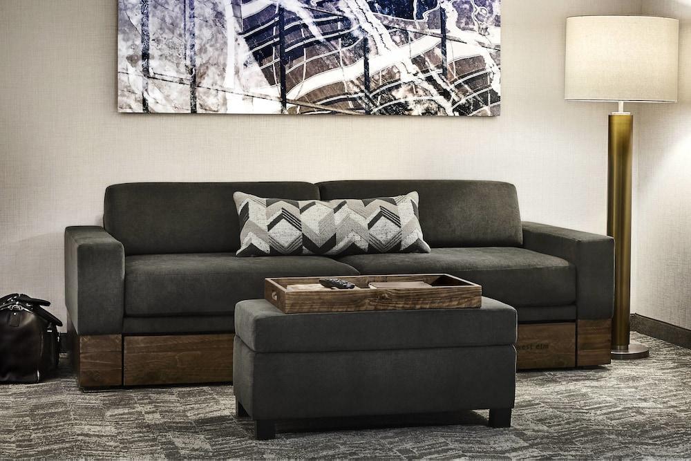 Springhill Suites By Marriott צ'יימברסבורג מראה חיצוני תמונה